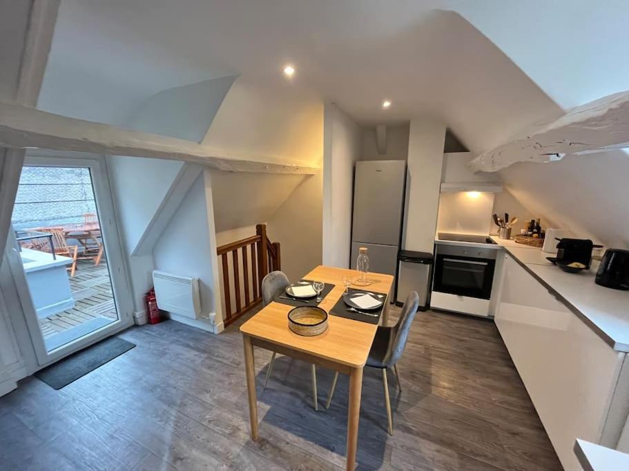 Appartement Avec Terrasse En Plein Coeur De Vernon Vernon  Dış mekan fotoğraf